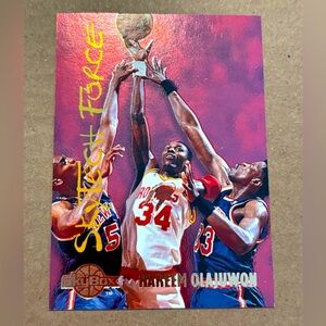 Hakeem Olajuwon 1995 Skybox Houston Rockets NBA Basketball Cards